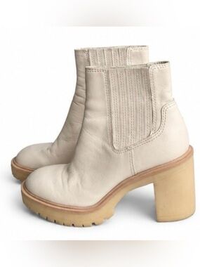 Dolce Vita Huey Ivory Leather Lug Sole Boots Size 7.5